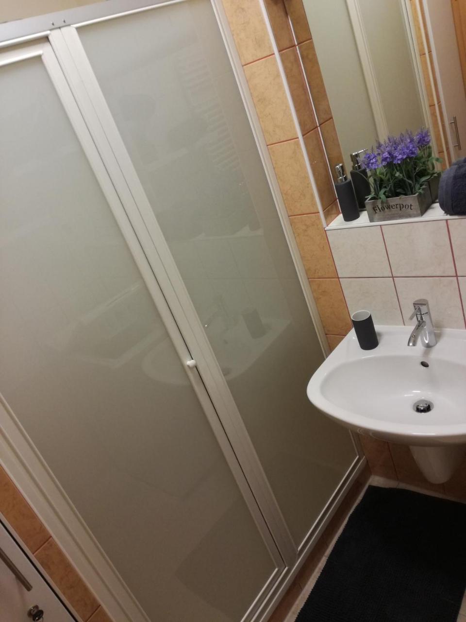 Csabai Apartman Бік Екстер'єр фото